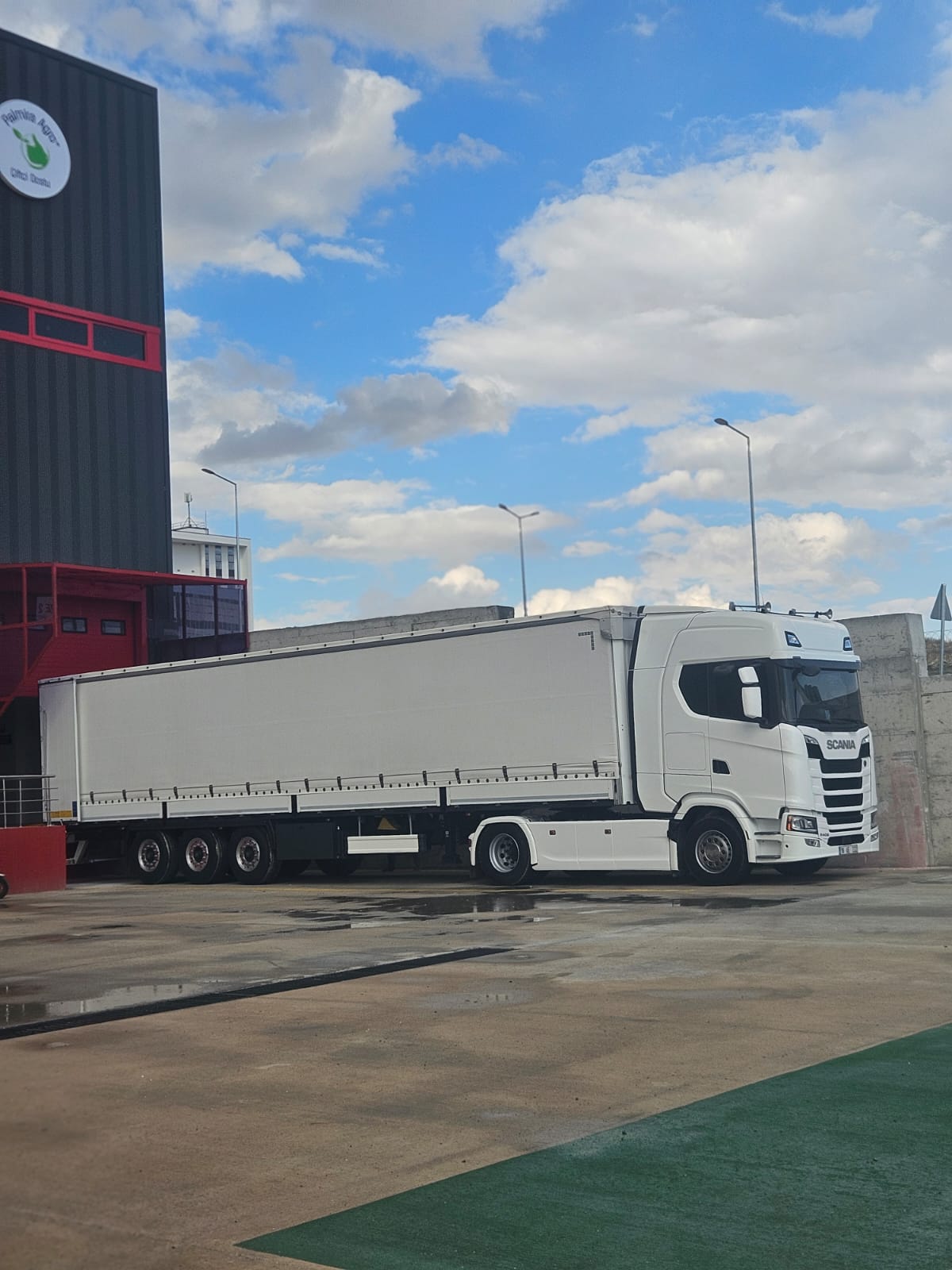 Tayf Lojistik - Araç Filosundan Kare